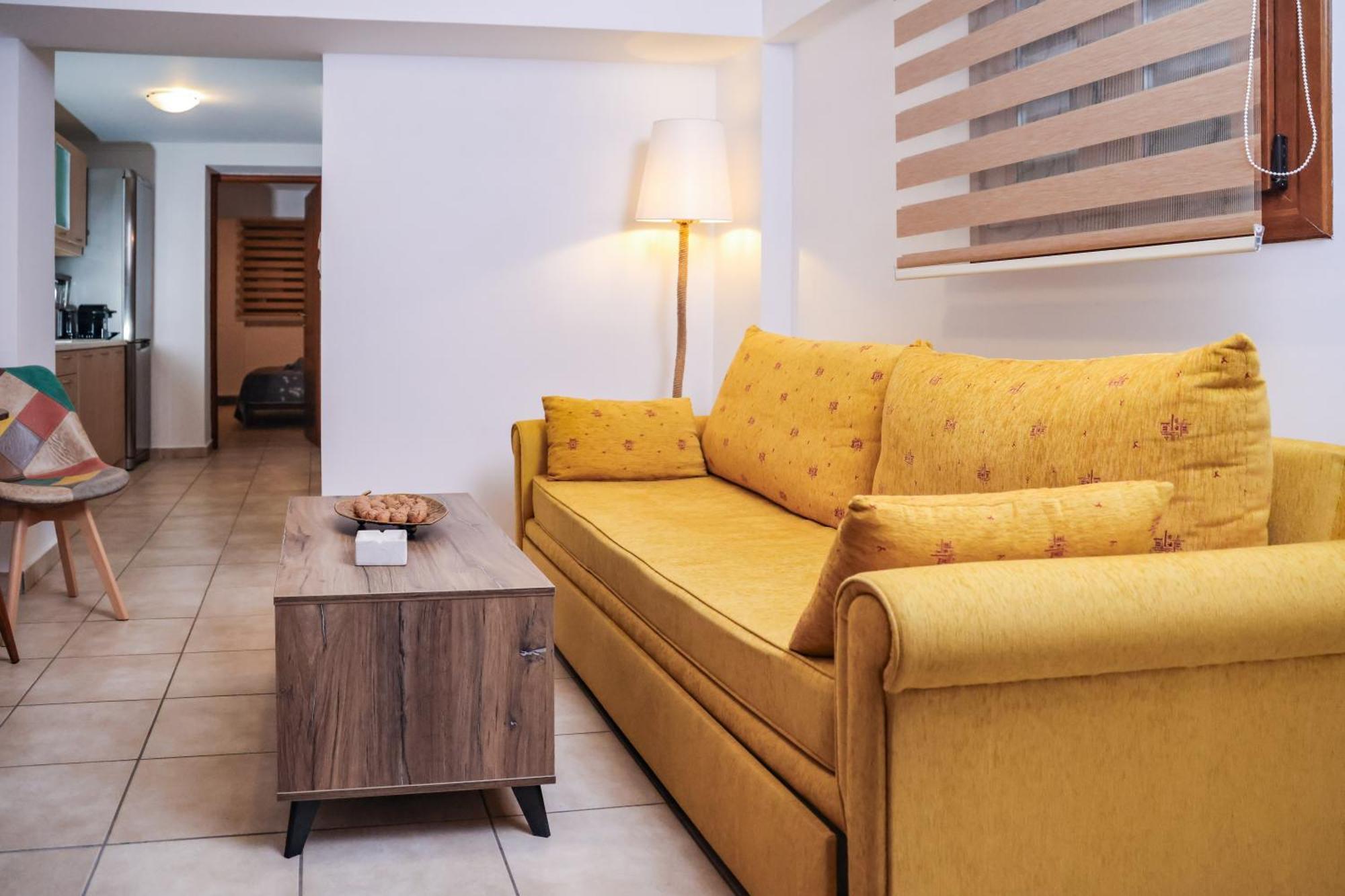Archontiko Frideriki Luxury Apartments คีออส ภายนอก รูปภาพ